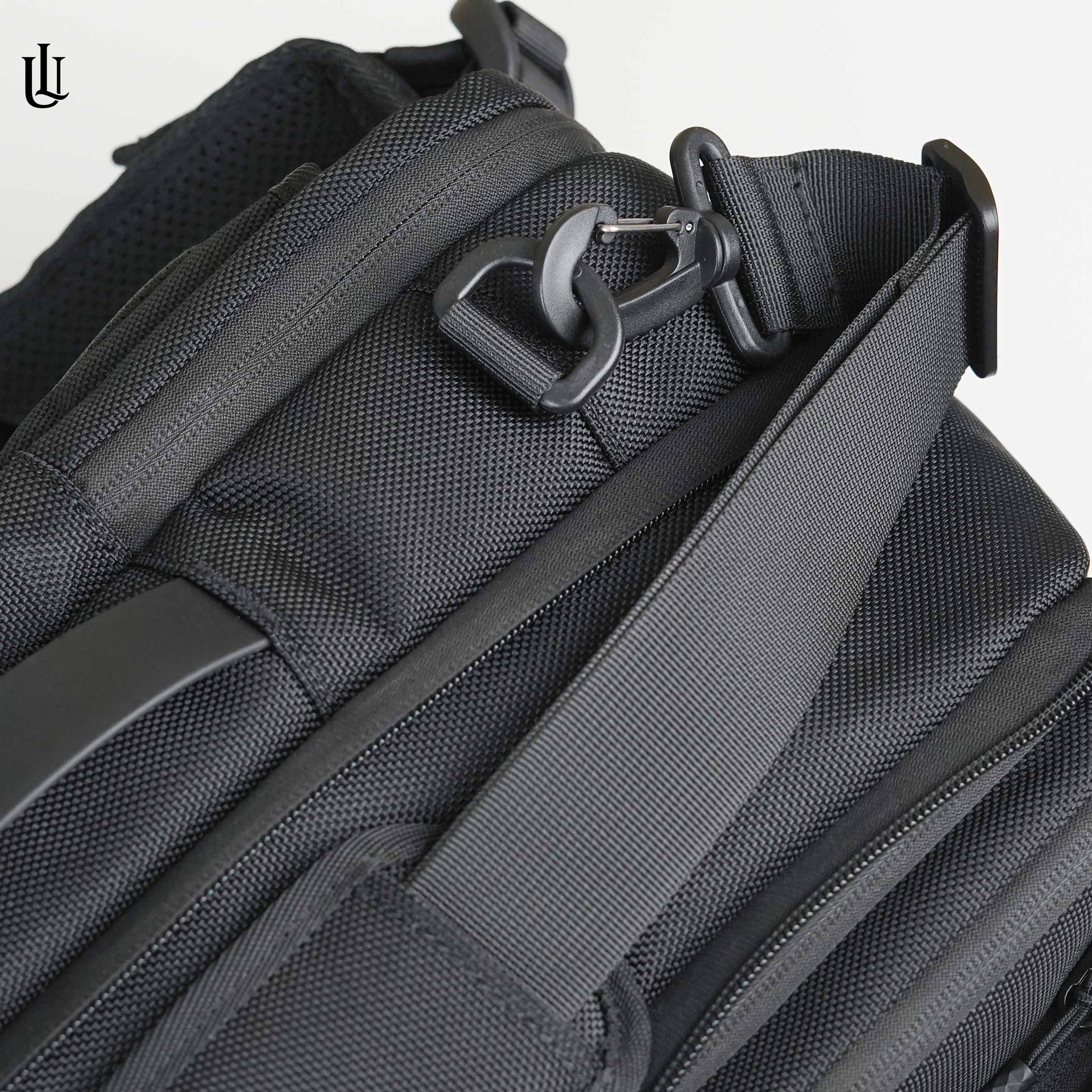 UrbanFlex Expandable Smart Backpack