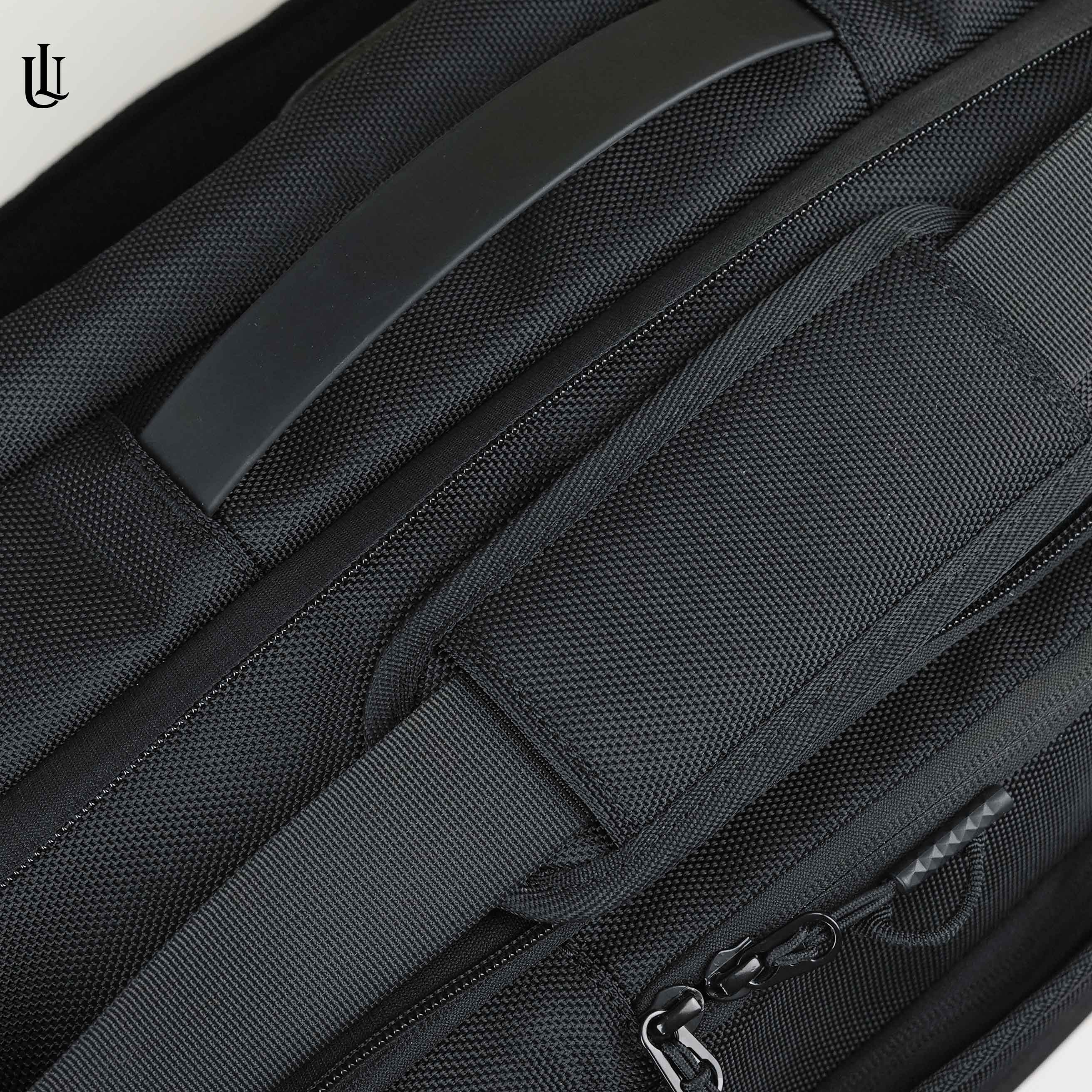 UrbanFlex Expandable Smart Backpack