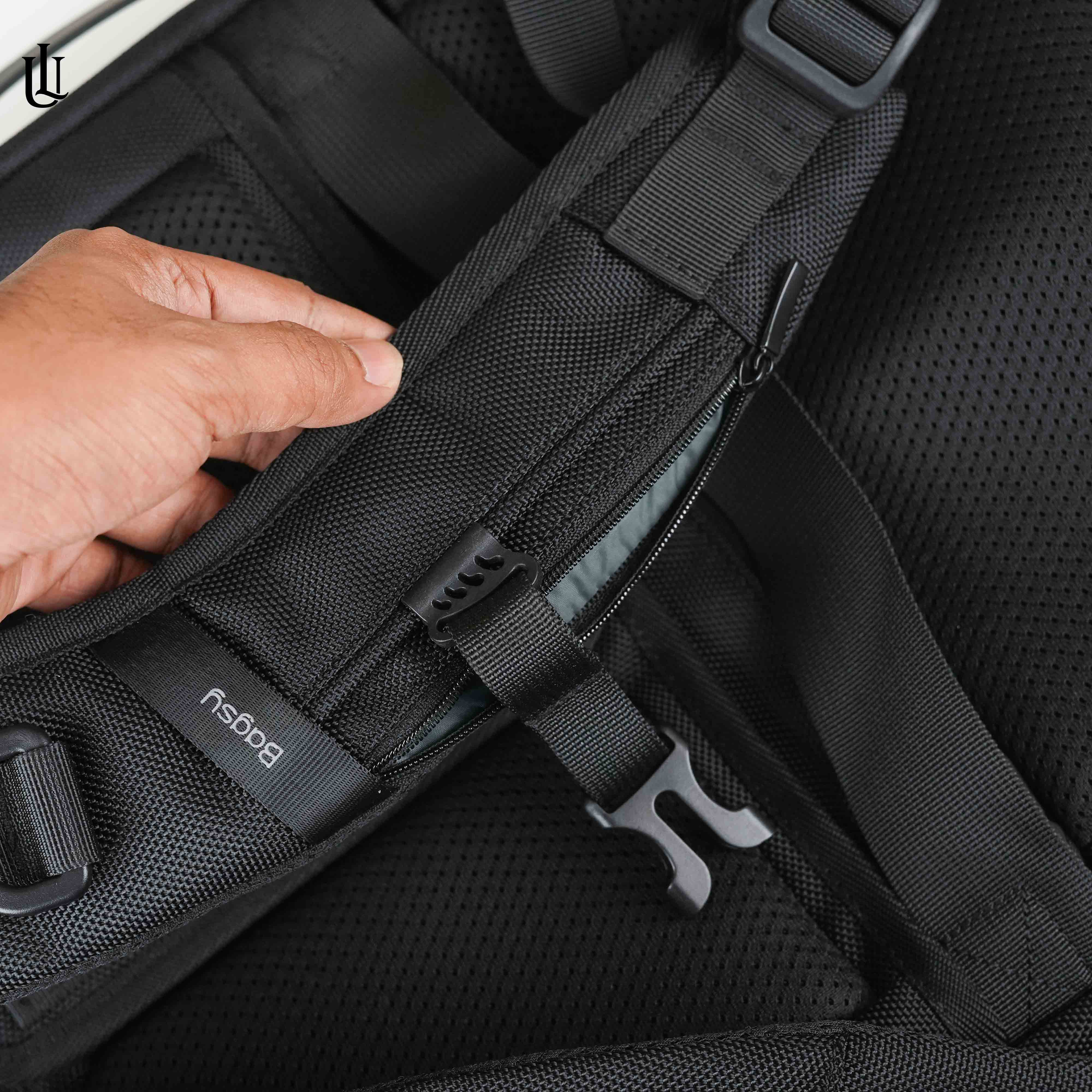 UrbanFlex Expandable Smart Backpack